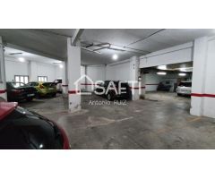 Gran local de 285  m² cerca de la  Avda. de la Libertad. SIN COMISIÓN DE COMPRA.