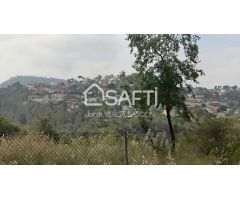 TERRENO RESIDENCIAL 546 m2 URB. VALL DEL SOL.