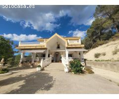 FANTASTICO CHALET EN PARAJE NATURAL DE ALCOY