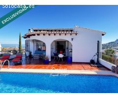 VILLA CON VISTA PANORAMICA MAR.