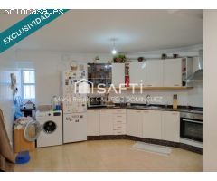 SE VENDE CASA  EN VIGO - ZONA DE LA GUIA, CON ESPECTACULARES VISTAS A LA RIA ,TERRAZA Y GARAJE