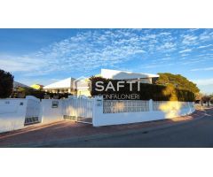 MAGNIFICO CHALET EN ALCANAR PLAYA DE 400m2, EVALUACION NUEVO PRECIO, OPORTUNIDAD.