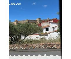 Gran casa de pueblo en el centro de Santa Olalla. Ideal inversor!!