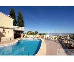 Casa-Chalet en Venta en Denia Alicante