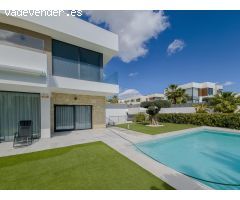 Villa de Lujo en Alquiler en Finestrat, Alicante