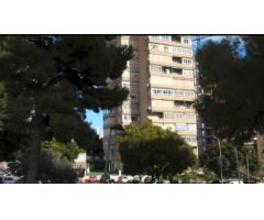 Apartamento a 600 metros de la Playa de Poniente