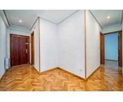Piso en Alquiler en Madrid de las Caderechas, Madrid
