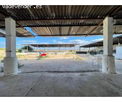 Casa de campo con espacio para caballos o almacén en Benimodo