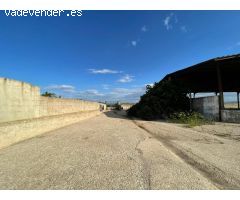 Casa de campo con espacio para caballos o almacén en Benimodo