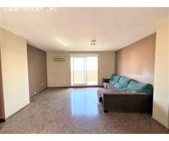 ¡Oportunidad en el corazón de Alzira! Vivienda con terraza y muchas posibilidades!