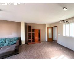¡Oportunidad en el corazón de Alzira! Vivienda con terraza y muchas posibilidades!