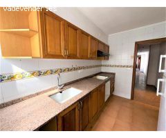 ¡Oportunidad en el corazón de Alzira! Vivienda con terraza y muchas posibilidades!