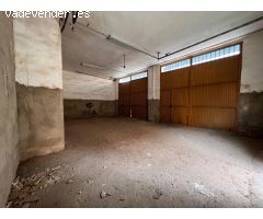 LOCAL COMERCIAL ESQUINERO DE 60M2 EN CALLE COLON DE CARLET