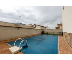 Chalet independiente con piscina