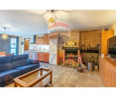 ¿Buscas un hogar lleno de encanto y luminosidad? ¡Esta es tu oportunidad! Venta casa calle Panera