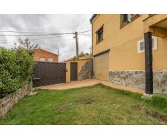 ¿Buscas un hogar lleno de encanto y luminosidad? ¡Esta es tu oportunidad! Venta casa calle Panera