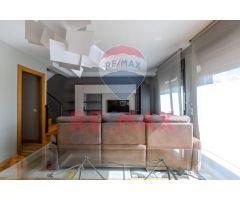 Espectacular duplex con piscina comunitaria