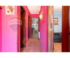 CHALET PAREADO CON GARAJE