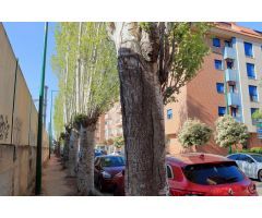 Dúplex con potencial en la avenida de Irún - ¡Crea tu hogar ideal adaptando cada espacio!