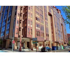 Dúplex con potencial en la avenida de Irún - ¡Crea tu hogar ideal adaptando cada espacio!