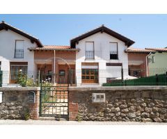 CHALET PAREADO CON GARAJE