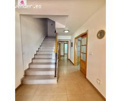 Una casa para vivirla. Dúplex de ensueño en Santo Ángel, con espacio, luz y carácter propio