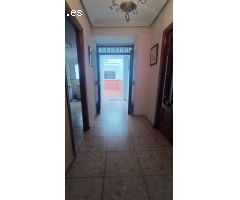 PISO BAJO 125 m2 CON DOS PATIOS