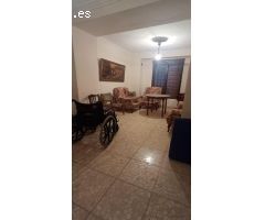 PISO BAJO 125 m2 CON DOS PATIOS
