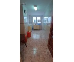 PISO BAJO 125 m2 CON DOS PATIOS
