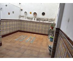 GRAN CASA REFORMADA EN DOÑA MENCÍA
