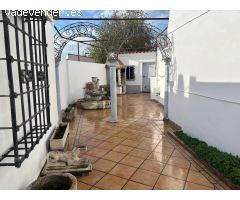 CASA CON GRAN PATIO