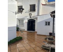 CASA CON GRAN PATIO