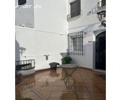 CASA CON GRAN PATIO