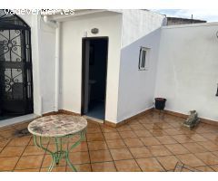 CASA CON GRAN PATIO