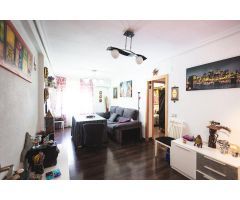PISO EN VENTA JUNTO A LA FACULTAD DE DERECHO