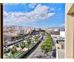 ???? ¡Vive en pleno corazón de Rambla, Almería, en este encantador piso dúplex! ????