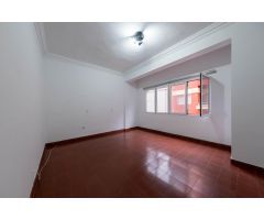 ¡Espectacular Piso en Zona Triana!