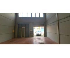 Nave industrial en Venta en Los Sevillanos, Sevilla