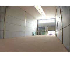 Nave industrial en Venta en Los Sevillanos, Sevilla