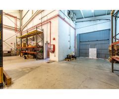 Nave industrial en Calle Cadmio