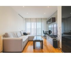 Piso de tres habitaciones con grandes vistas.