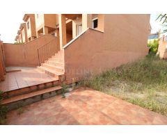 **Exclusivo chalet de esquina con gran parcela en una de las mejores zonas de Illescas**