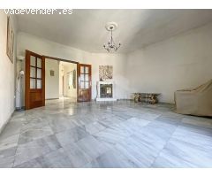 CASA RENTA LIBRE EN OLIVAR DE RIVERO CON VIVIENDA Y LOCAL.