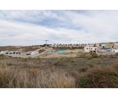 Solar en la exclusiva urbanización Cañadas del Parque, Dílar