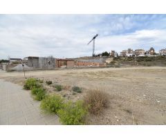 Solar en la exclusiva urbanización Cañadas del Parque, Dílar