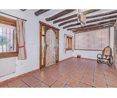 MAGNIFICA CASA EN ALHENDIN