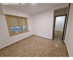 ¡Oportunidad en Carolinas Altas! Piso de 3 habitaciones