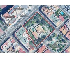 TERRENO DE USO RESIDENCIAL. SOLAR DE 3.905 m2 PARA EDIFICAR.