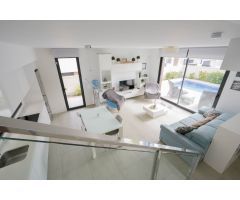 Villa en Venta en Benijófar, Alicante