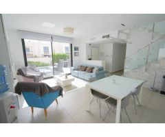 Villa en Venta en Benijófar, Alicante